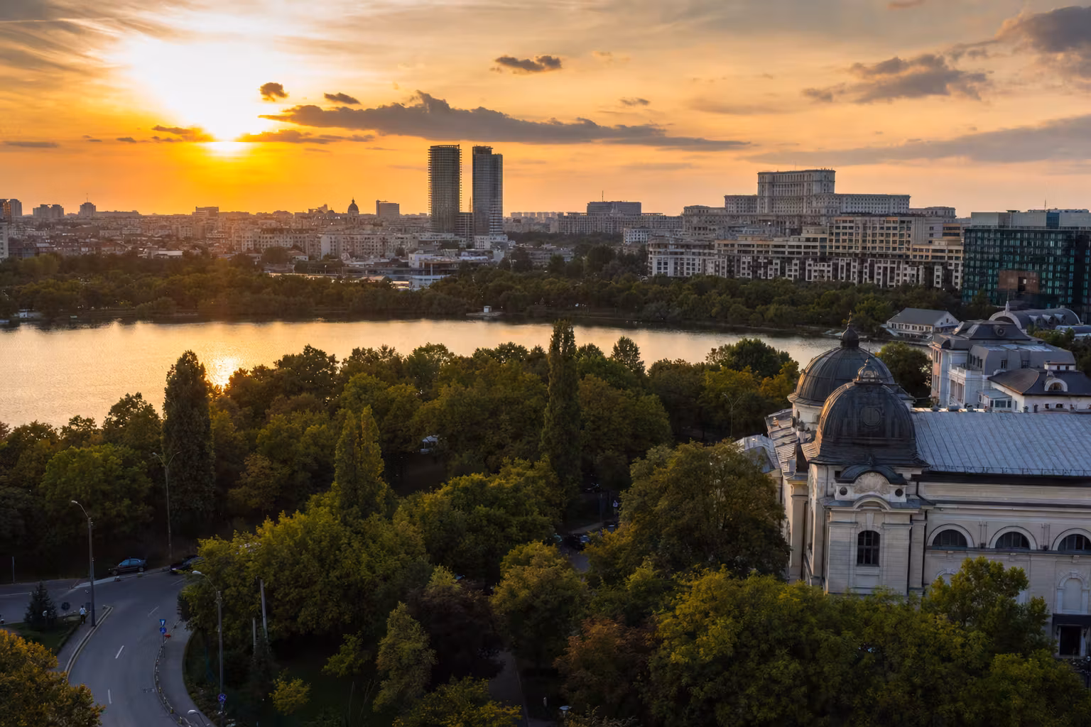 București în 48 de ore: Locuri de vizitat într-un weekend perfect