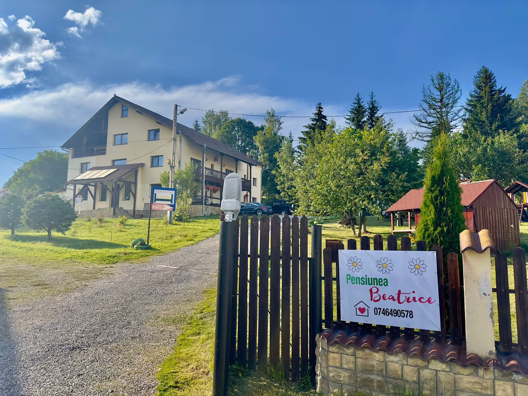 Bradet, România